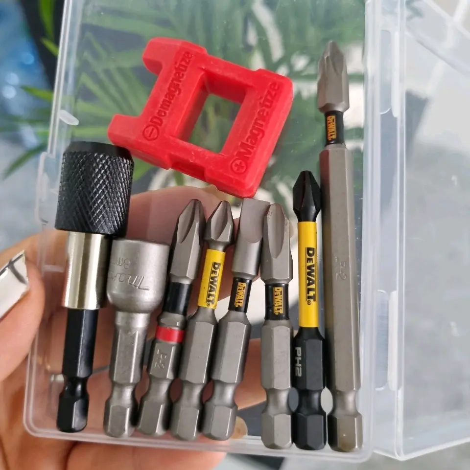 combo vít xịn 8 món vít 5cm,6cm,dẹp,4 cạnh, 9cm có từ chất liệu thép cao cấp set 1
