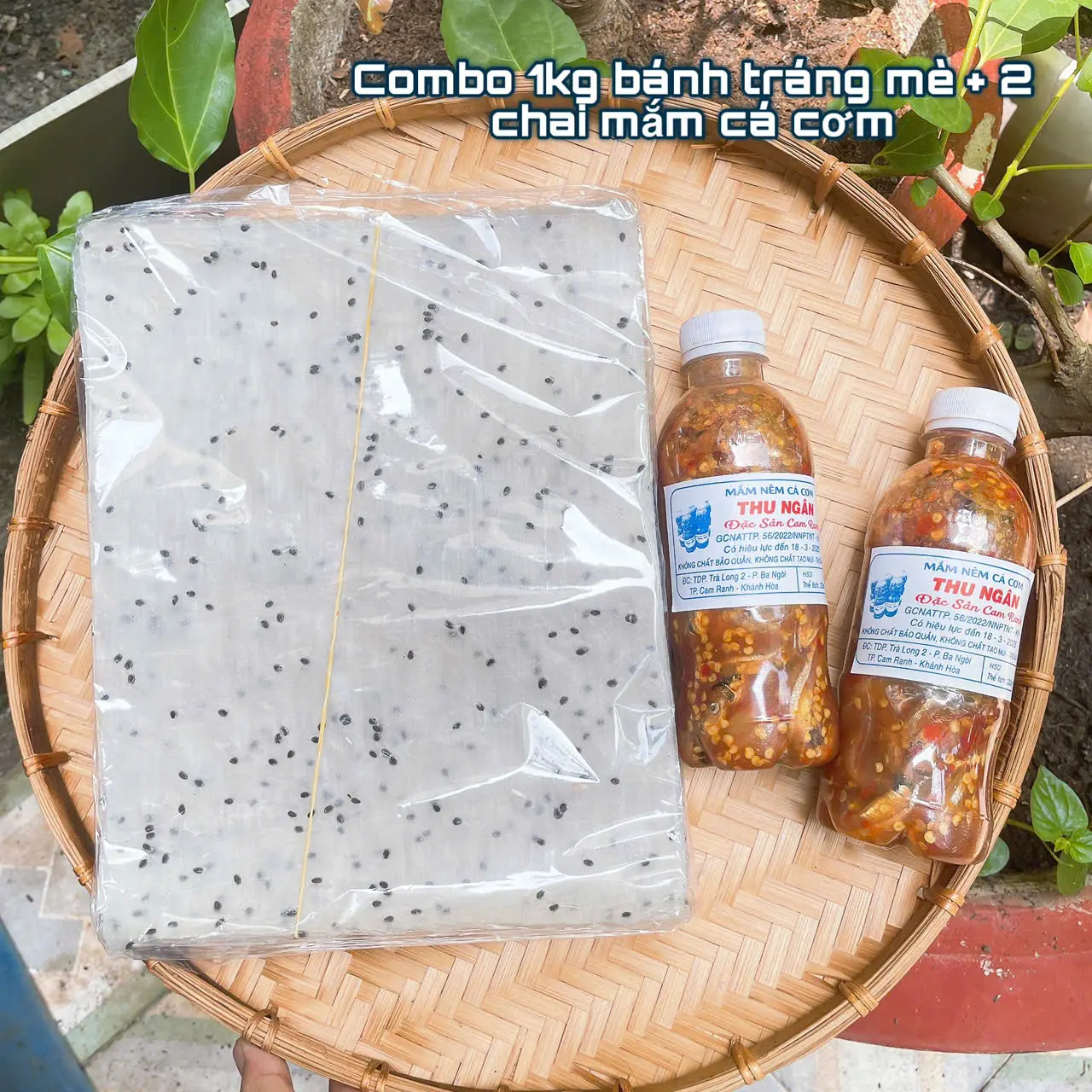 Combo 2 chai mắm cá cơm + 1kg bánh tráng mè đặc sản hàng loại 1 ,bánh tráng nhúng mè đen, bánh mè cuốn dẻo thơm nhiều mè