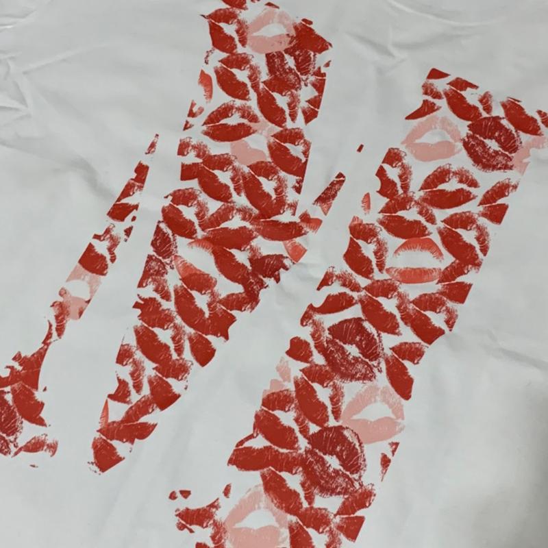 (J-R) T-shirt Kiss Mark/Kaos Kiss Viral Inisial Custome/Unisex/Premium Cotton Combed 30s 1