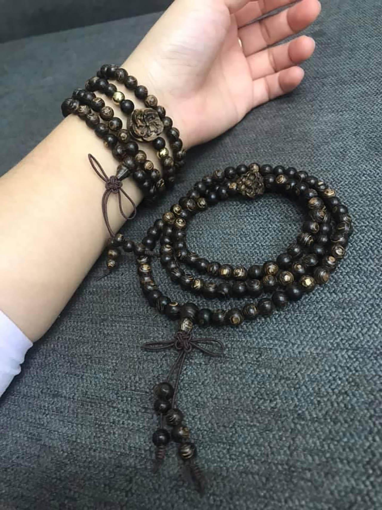 Vòng tay trầm hương sánh chìm 108 hạt mix charm nam nữ. 1 b1114f607dc343c69c0785ce410b9f72~tplv o3syd03w52 origin jpeg