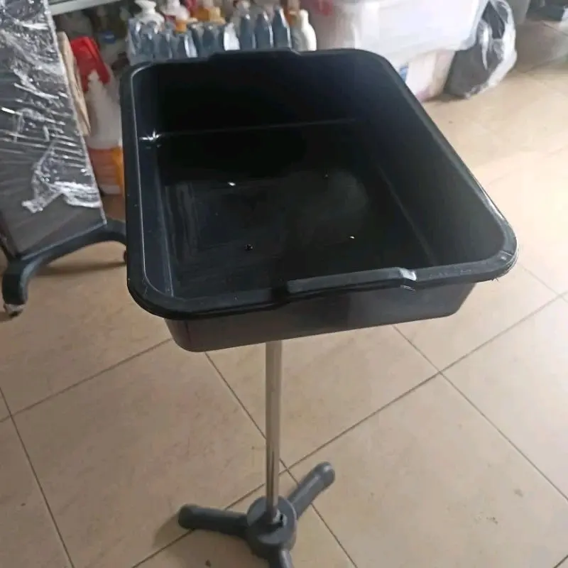 Chân Mâm nhựa đựng dụng tóc đế đỗ xi măng chắc chắn 2