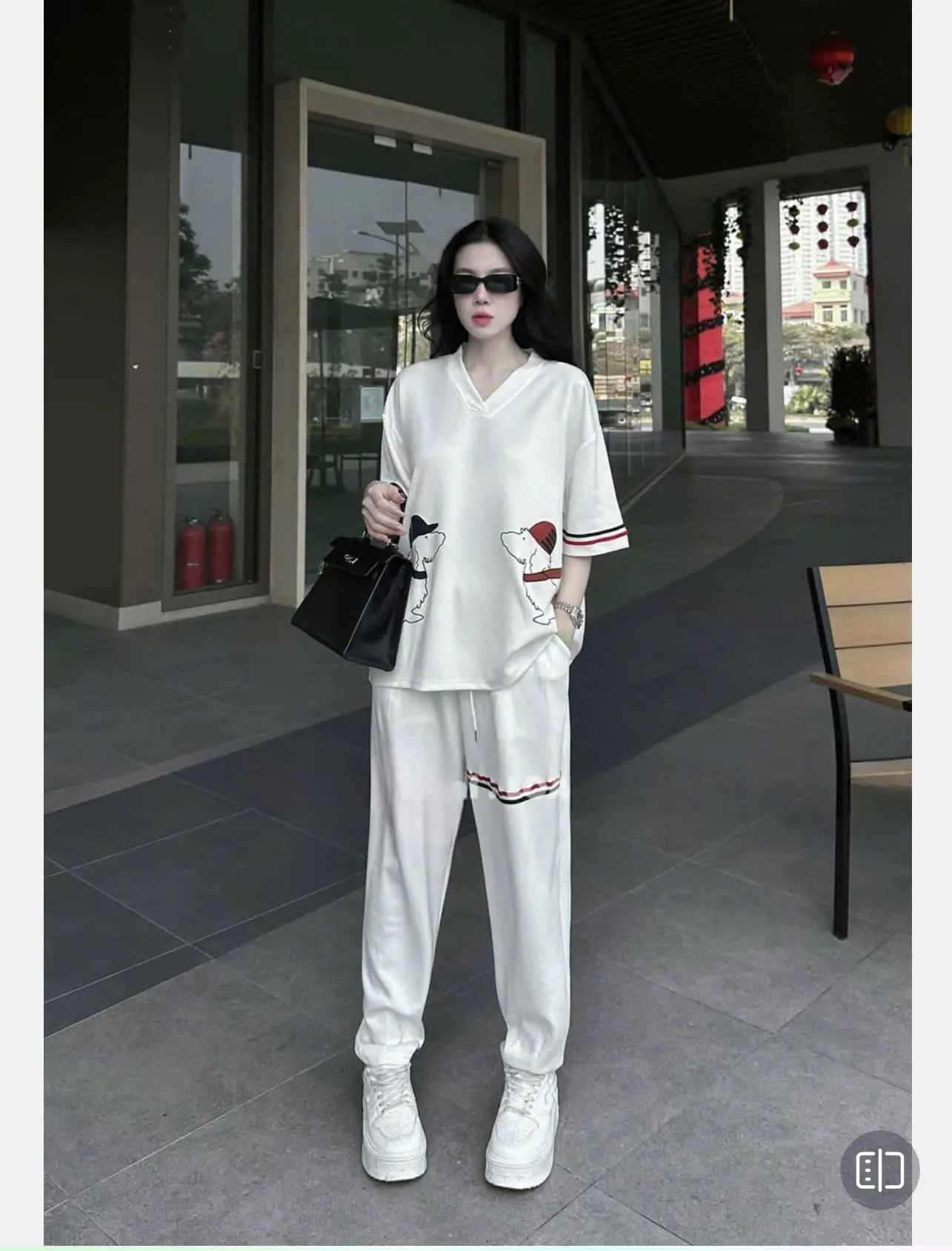 Sét bộ thụng cổ V in hình năng động - Bông xinhne