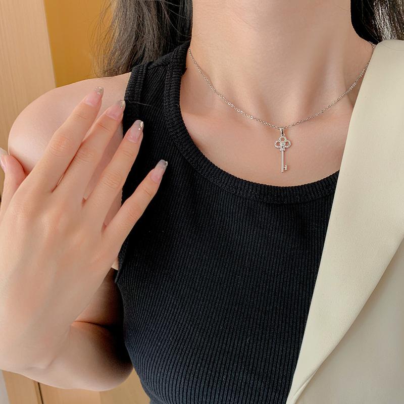 Product Introduction of 2024 new key titanium steel necklace for women affordable luxury style hot sale necklace 7
