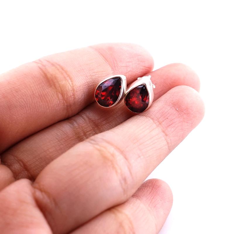 Anting Stud Wanita Perak Asli 925 Terbium Red Garnet Githa 6