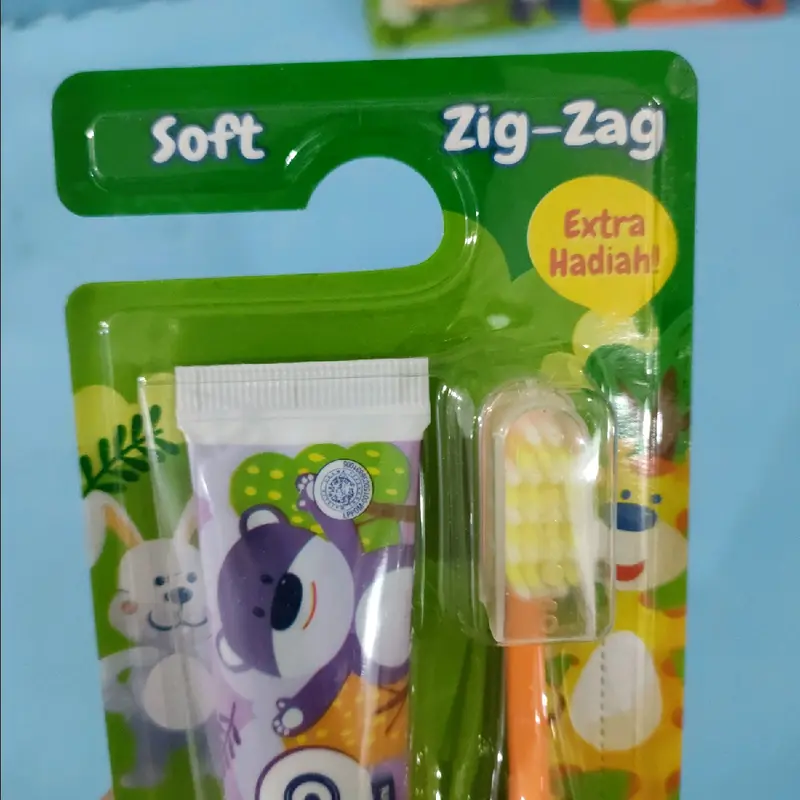 Kodomo Toothbrush and toothpaste Zig-Zag 2in1 Extra Hadiah / Sikat dengan Kepala Penuh dan Lembu baik untuk Pembersihan Mulut sikat gigi korea 5