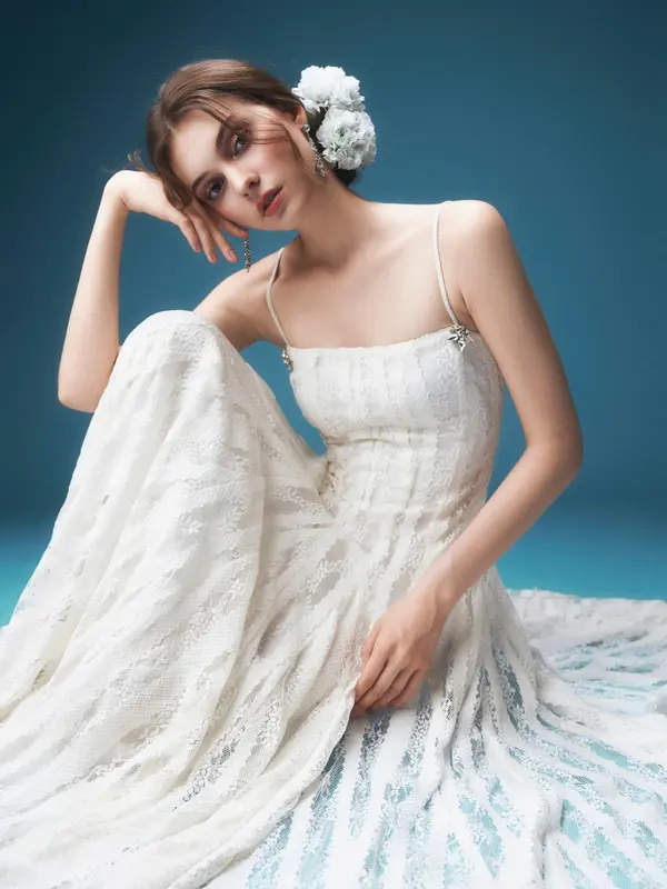 LILAH DRESS - Đầm ren dài đính đá 1