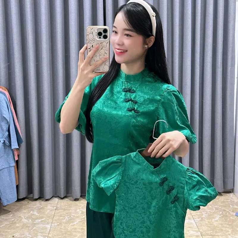 set gấm mẹ và bé gái size 4-70kg đồ gấm tết Áo Top 3