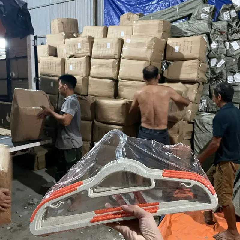 ComBo 20 Mắc Treo Quần Áo Nhựa Nhiều Màu Mắc Xoay 3