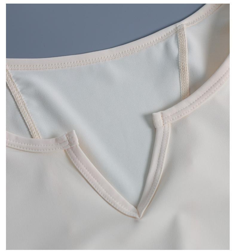 Product Introduction of High-waist Pleated Tennis Skirt + Suitable for Running and Yoga + For Adult Women + Two-in-one Sports Shorts + Features Quick-dry and Anti-exposure + Comfort in Motion 12