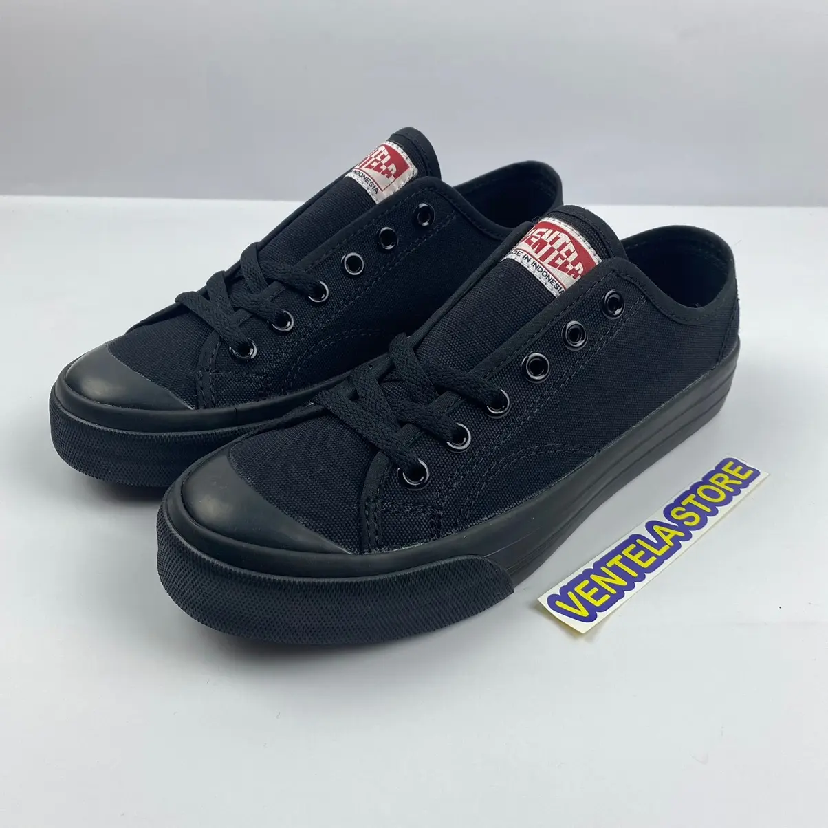 [ ORIGINAL ] Sepatu Ventela Basic All Black | Sepatu Full Hitam | Sepatu Sekolah | Sepatu Kantor | Casual Shoes Merah