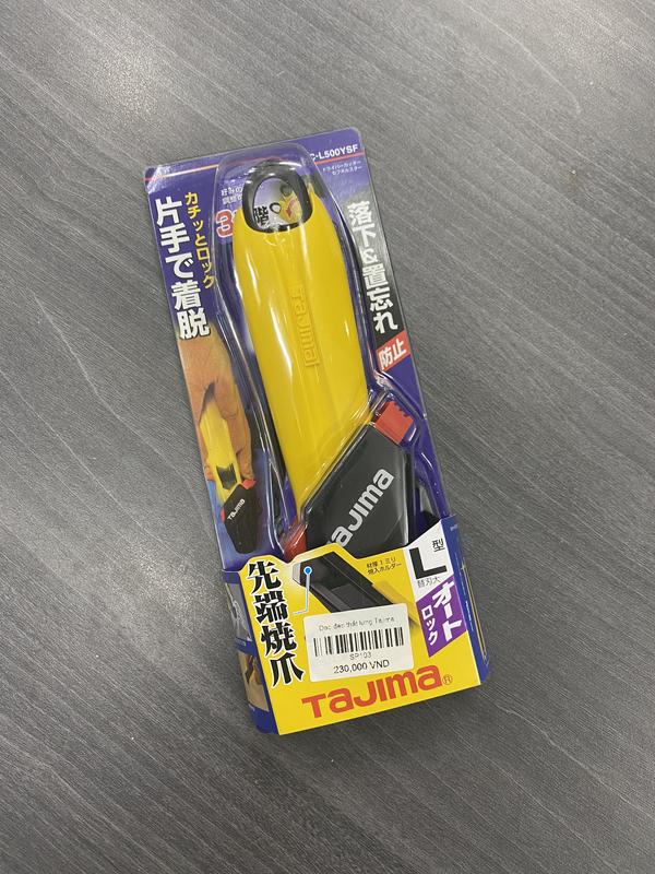  Dao rọc giấy Tajima có kèm dụng cụ đeo vào đai đồ nghề 