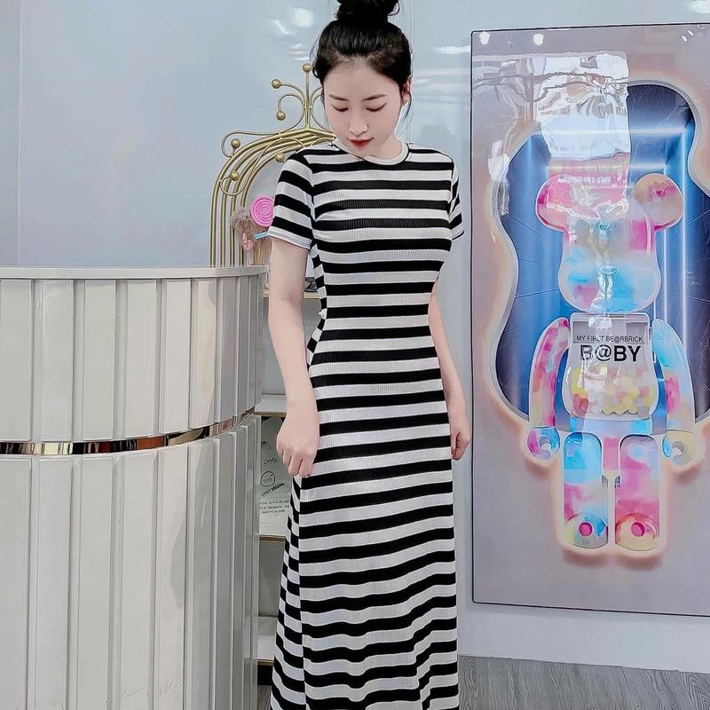 Đầm body dọc dáng xoè tôn dáng chất vải thun gân mềm mịn Nữ Women Dress Kem Nhung Voi Sọc Kẻ 1