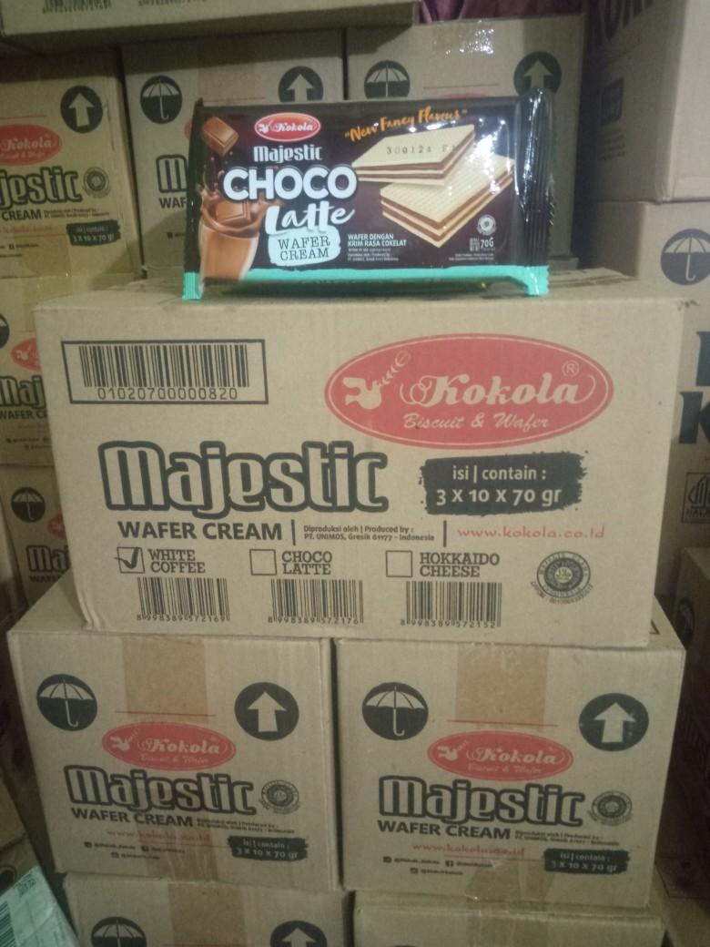 Majestic Wafer White Coffe 70g - 1 Karton Isi 30 Pcs - Cookies, Cemilan