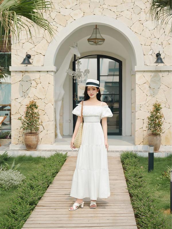 Đầm Nữ CCHAT Dáng Xoè Can Trên Nhúm Phồng Trễ Vai Choubi 14VNT2014XT 3