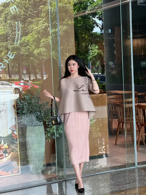 LAUP CLOTHING - Chân váy lò xo xẻ tà Freesize đến 70kg 4