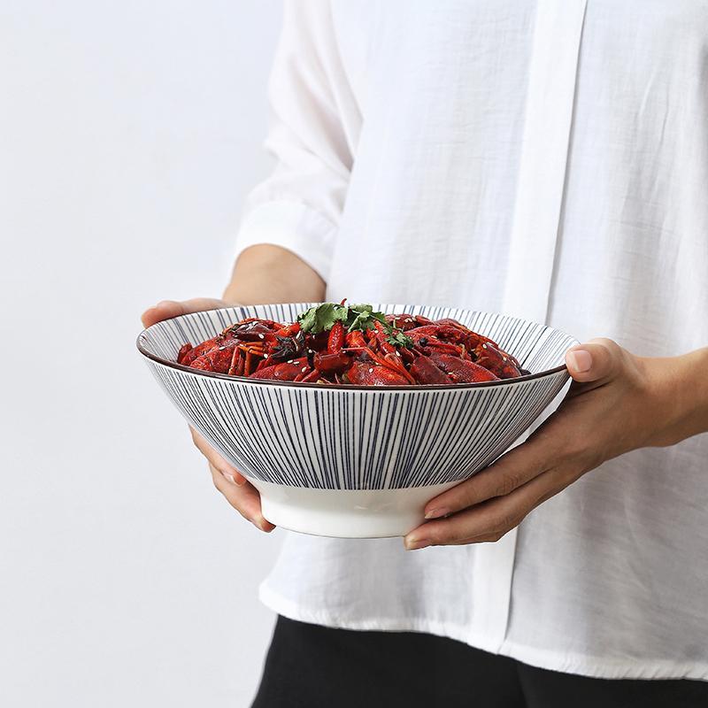 Product Introduction of Ceramic Ramen Bowl, 1 Count Modern Simple Noodle Bowl with Chopstick, Dishwasher Microwave Oven Safe Kitchen Supplies for Salad  Pasta 15