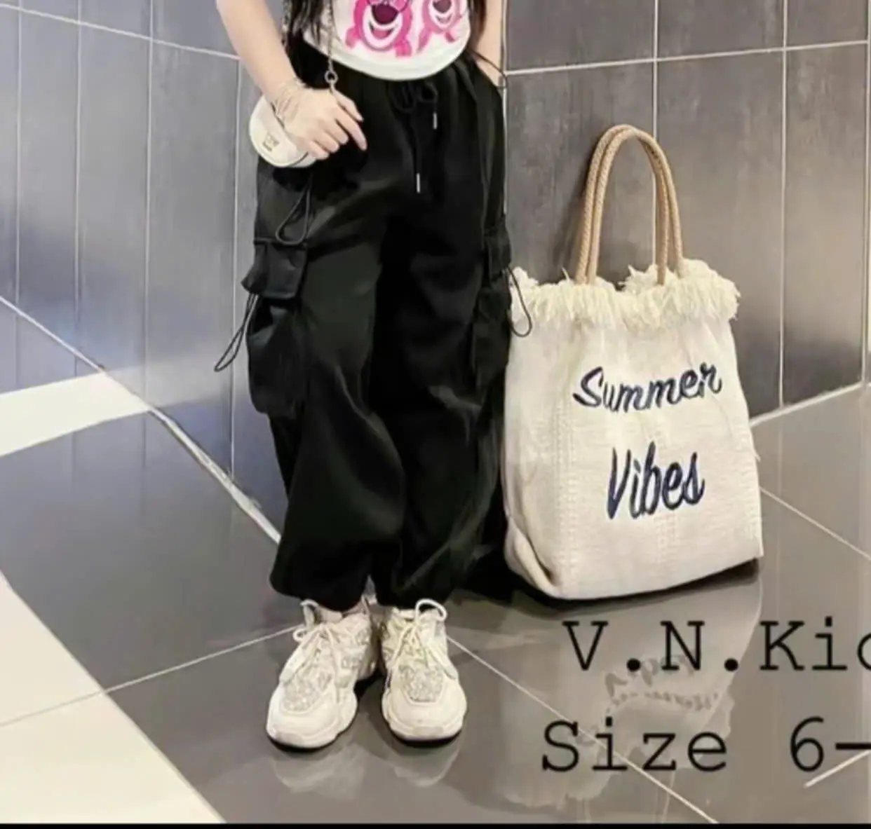 Quần kaki túi hộp cho bé gái áo croptop thêu nơ ,  quần  KAKI ống rộng cho bé gái từ 10-32kg, chất  bò mềm kiểu dáng túi hộp , ống rộng thoả mái , cá tính năng động