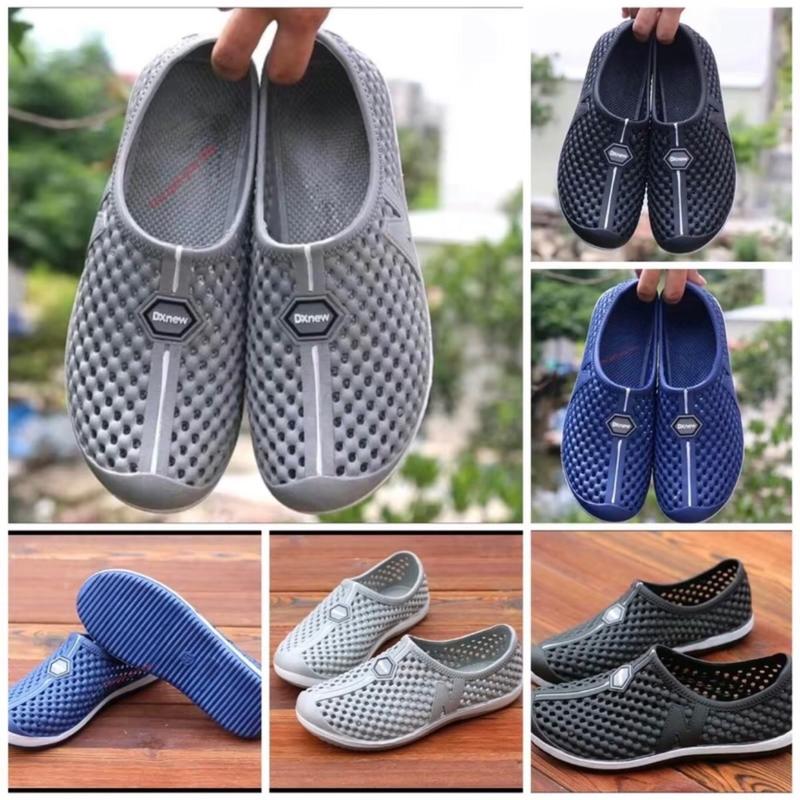 Giày lỗ nam nữ đi mưa nắng không sợ bong tróc. ( có 3 màu) Đế Bằng( form nhỏ nên  mua tăng 1 size) nhựa