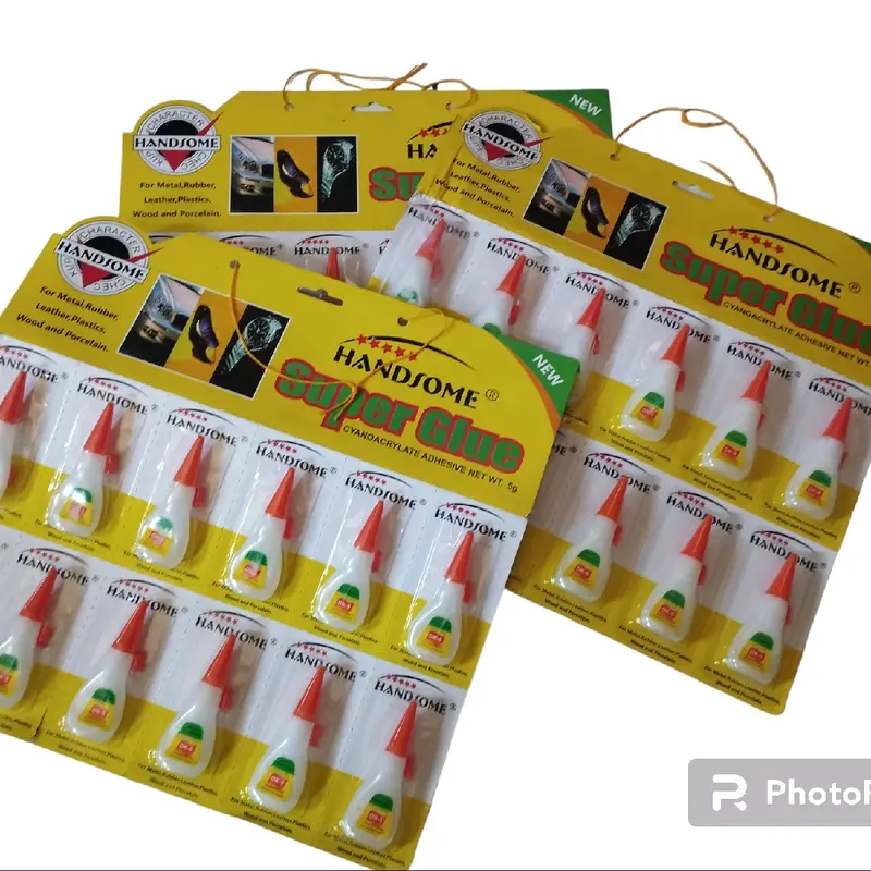 LEM SUPER GLUE SERBAGUNA RENCENG BOTOL RENCENG KECIL 0