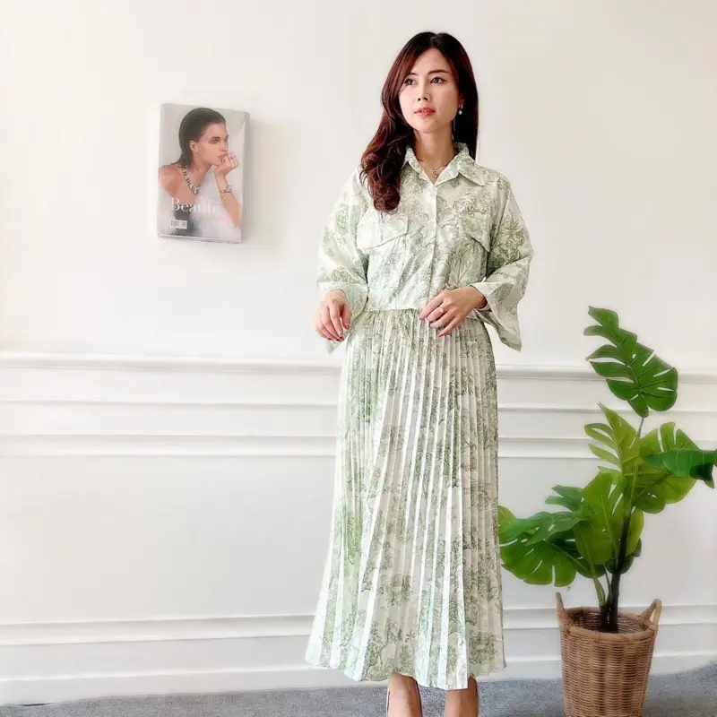 One Set Wanita Nature Korean Vintage Kemeja Crop & Rok Midi Plisket Katun Setelan 3