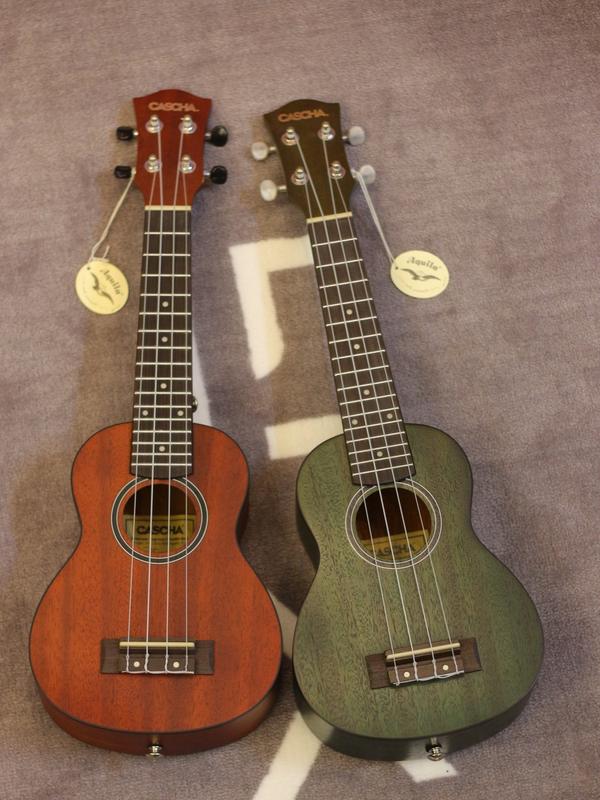 Đàn Ukulele Cascha Size nhỏ nhất (có màu gỗ, màu xanh lá đen) - Gỗ Mahogany - 4 dây - guitar - Đồ chơi