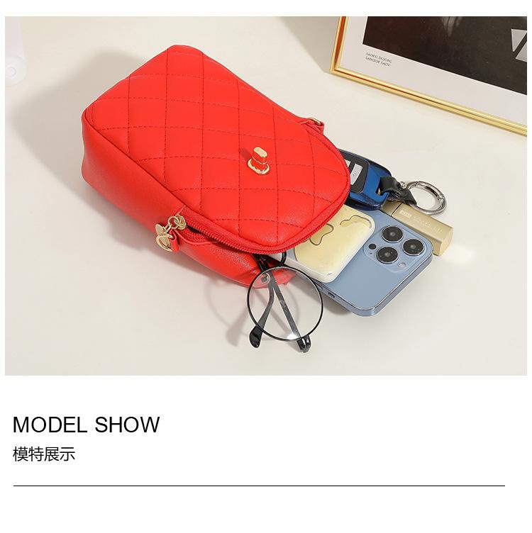 Product Introduction of Ladies Phone Bag High-Grade Special-Interest Design Embroidered Rhombus Rabbit Lock Shoulder Messenger Bag 22