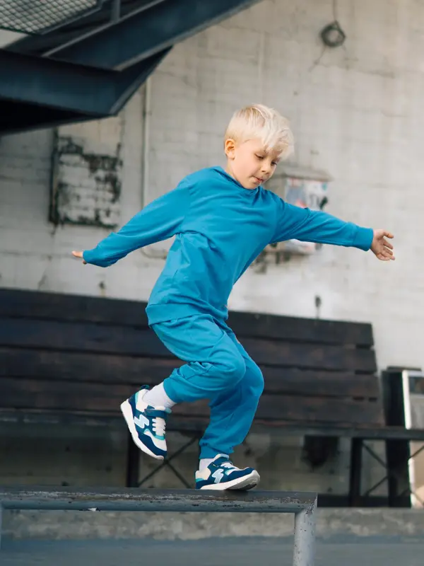 STUVW Eon Sail Blue - Sepatu Sneakers Anak Biru dan Krem Fashion 5