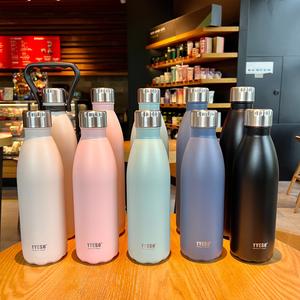 Cawan Bertebat Keluli Tahan Karat Botol Cola Luaran, TYSEOSports, Reka Bentuk Kreatif, Kapasiti Besar (304), Mudah Alih, Sesuai untuk Kereta Luaran, Botol Air tyson bottle gelas bola berdiri di uang tyeso catzilla tumbler jado dengan penutup cat air Kitch