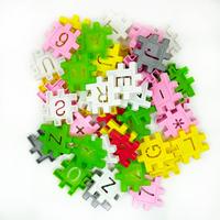 Gambar Kubus Huruf Plastik Mainan Edukasi - Random dari Grandia Shop Kota Tangerang Selatan 1 Tokopedia