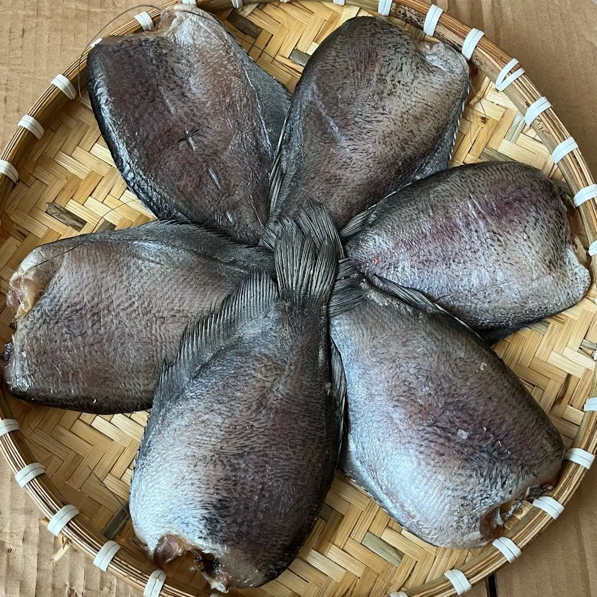 khô cá sặc bổi size đại 5-6 con/1kg vị vừa ăn không mặn