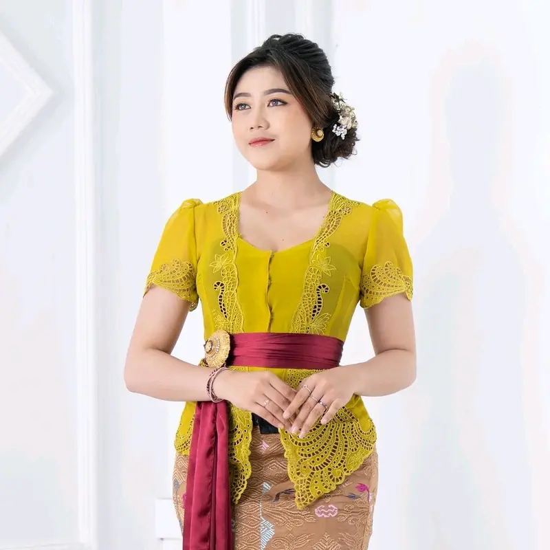 Kebaya Jadi Bordir Bet Kika Tangan Pendek Motif Kaswari || Kebaya Adat Bali Modern || Kebaya Adat Bali Kekinian || Kebaya Adat Bali Murah 1