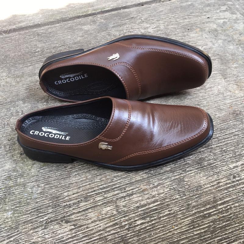 Product Introduction of sandal sepatu kulit formal pria bustong slip on terbaru varian warna hitam,coklat&putih size mulai dari 39-43  Shoes Selop sepatukantorprialancipaladin Swimsuit Fabric S 5