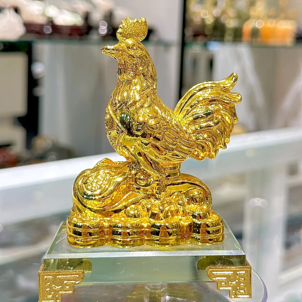 Tượng gà vàng trên đế thủy tinh G078A