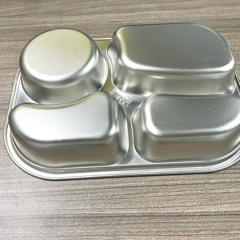 Khay cơm 4 ngăn Inox 304 cao cấp KT 26x18x4cm cho trẻ em 4