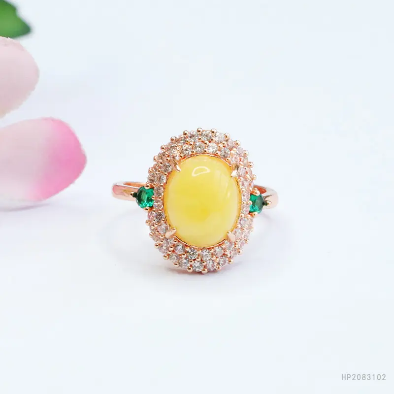 Natural Amber Ring Russian Material Full Honey Full Wax Chicken Oil Yellow Amber Ring