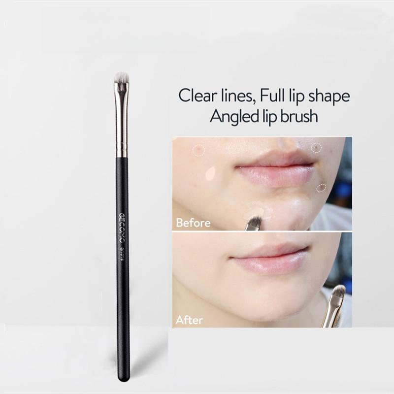 Product Introduction of 【5-Day Delivery】 Professional Makeup Brushes Foundation Brush Setting Powder Concealer Eyeshadow Brush tiktok shop 10