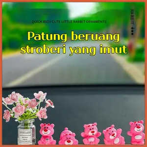 Ornamen Mobil Beruang Stroberi Lucu Dekorasi Layar Dasbor Aksesori Interior Model Figurine Dekorasi
