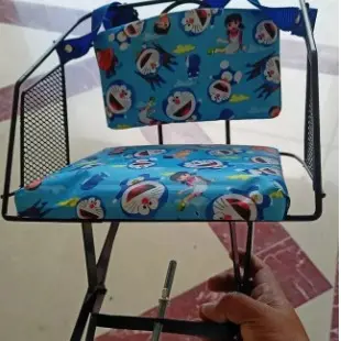 Ghế ngồi xe số sắt bông đen 3