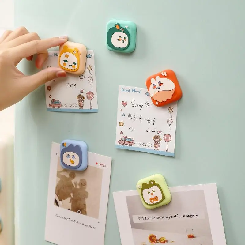 Tempelan Kulkas Karakter Kartun Pin Magnet Kulkas Karakter Plastik