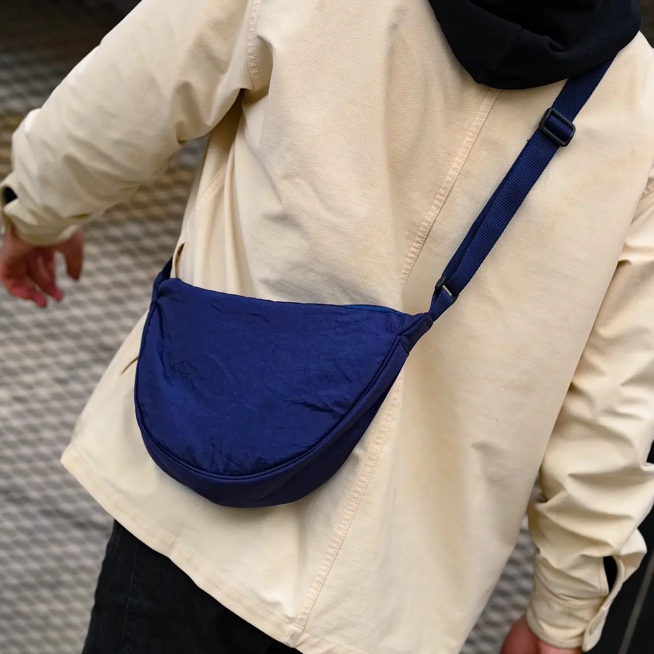 the Essential Slingbag - Navy
