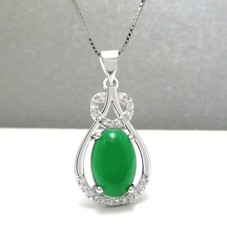 Product Introduction of Vintage Inlaid Chalcedony Necklace Women's Anti-Malay Jade Pendant South Korea Water Drop Clavicle Chain Love Emerald Ornament 20