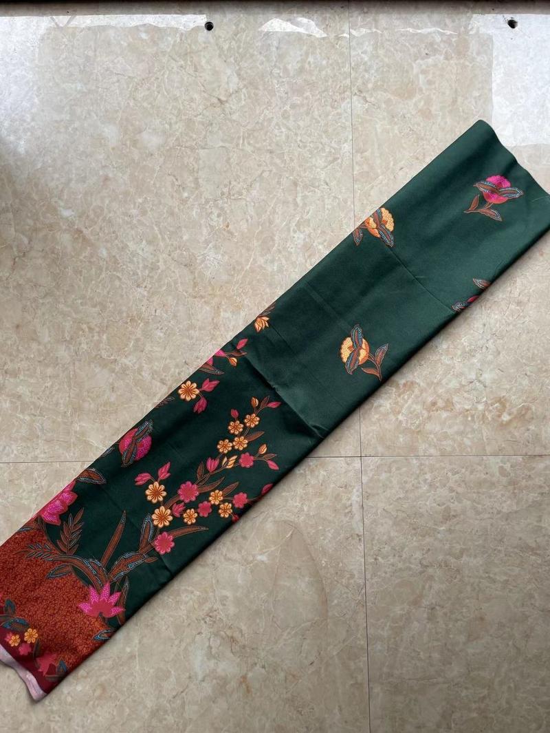 Product Introduction of Southeast Asia Longji Skirt Women's Myanmar Gauze Thai Skirt Dai Traditional Ethnic Tube Skirt Malaysia Bride Womenswear Bottom Lingerie Comfort Bohemian Boho Plaid 28