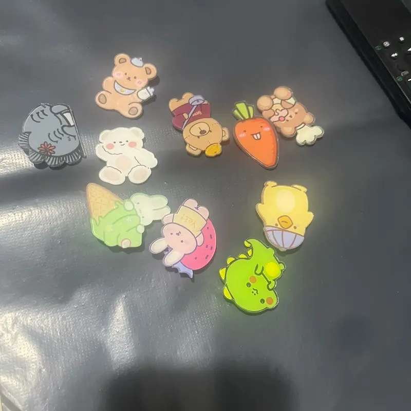 Gim cài trang trí , phụ kiện trang trí , sticker cài túi 1