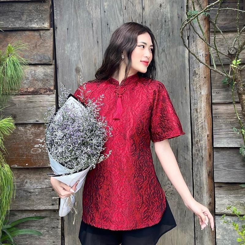 Set áo cổ tàu gấm kèm quần short lưng chun Nữ Women