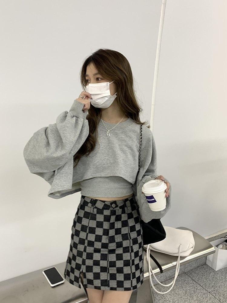 Product Introduction of เสื้อสเวตเตอร์คอกลมแขนยาวผู้หญิงสีทึบ, สไตล์สปอร์ต, แฟชั่นสไตล์ไฮสตรีท, ทรงหลวม, อเนกประสงค์, เสื้อกั๊กสลิง, เหมาะสำหรับฤดูใบไม้ผลิและฤดูร้อน, ปี 2024 20