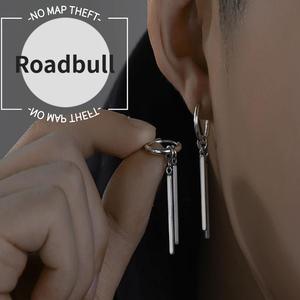 ROADBULLシンプルなステンレス作るイヤリング.ファッショナブルで男女兼用,どんなスタイルにも合ううわせやすく,エレガントなジュエリーであり,誕生日プレゼントに最适です.