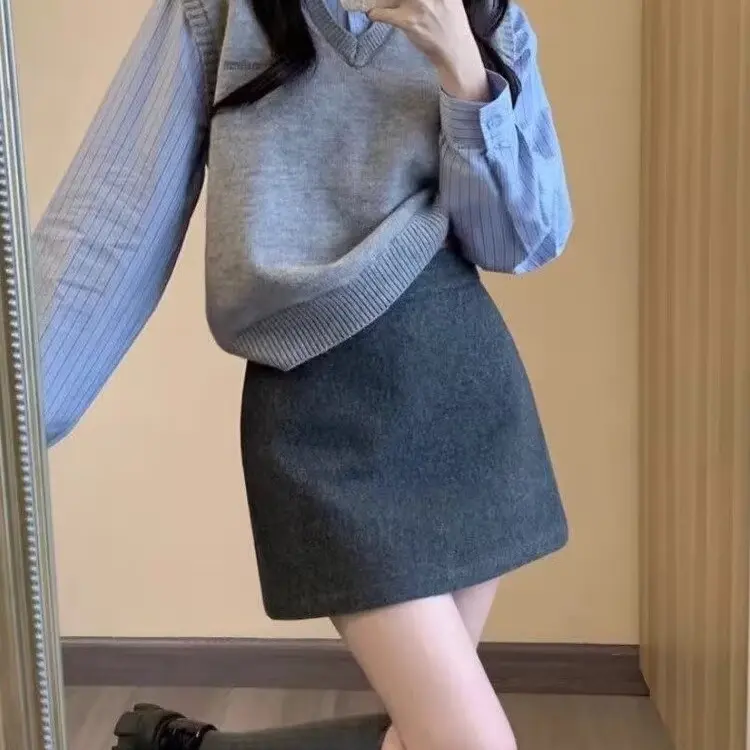 [M245] Chân Váy Vải  Ép Mịn Bassic Dáng Ngắn Phom A  Có Quần Bảo Hộ | BigBuy360 - bigbuy360.vn