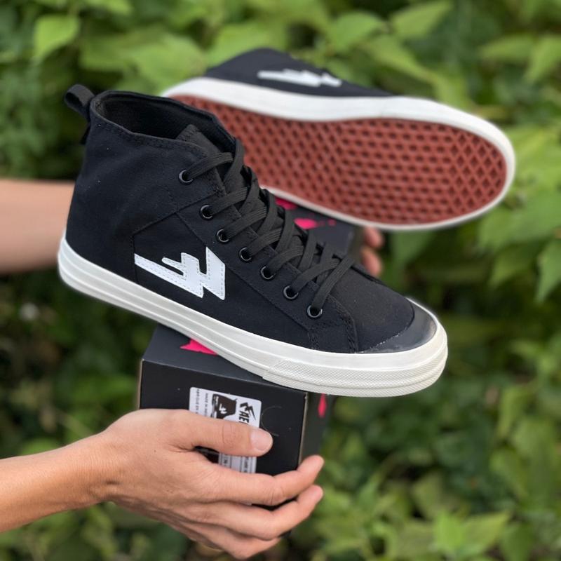 Sneakers Aekoshoes Two Years High blackwhite Originall Produk Lokal Made In Indonesia 3