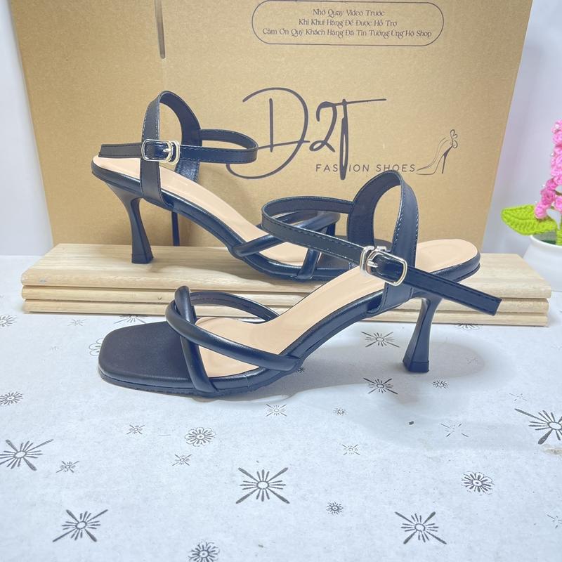 Product Introduction of Giày Cao Gót Nữ  7 Phân Đ2T ms51 Bigsize 35~45 Sandanl Quai Mảnh Thời Trang Chất Liệu Da Mềm Mix Gót Nhọn 7cm Shoes 2