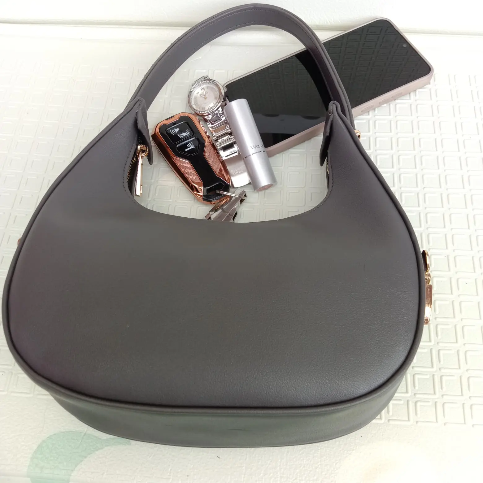 ALINSKA SHOULDERBAG Kulit PU